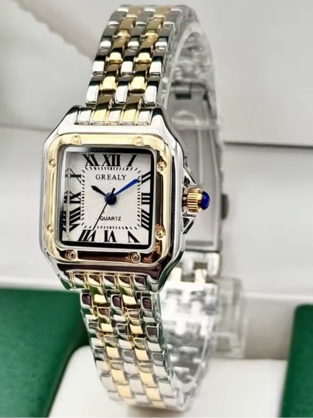 Panthere Classic Two-Tone Watch in Gold and Silver - Picture 2 of 2